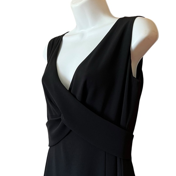 MaxMara Made In Italy Black Crepe Cross Front Sleeveless Cocktail Dress Size 8 - Picture 6 of 11